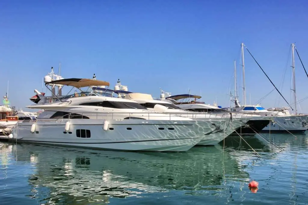 what is a yacht charter